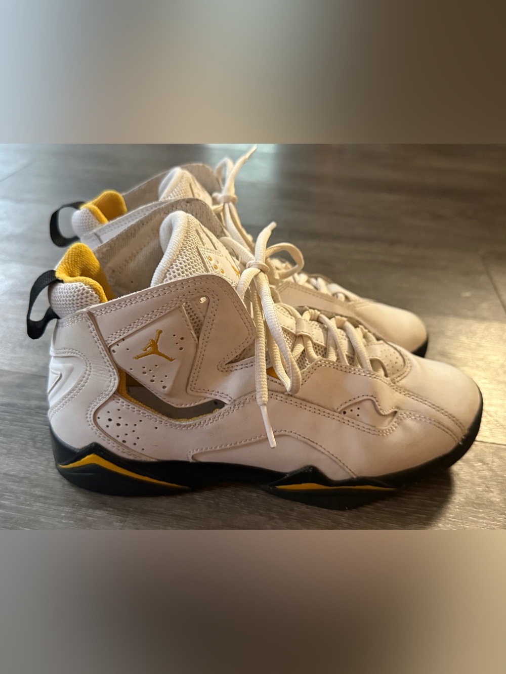 Youth JORDAN True Flight GS shoes sz 7Y (or Womens sz 8.5)